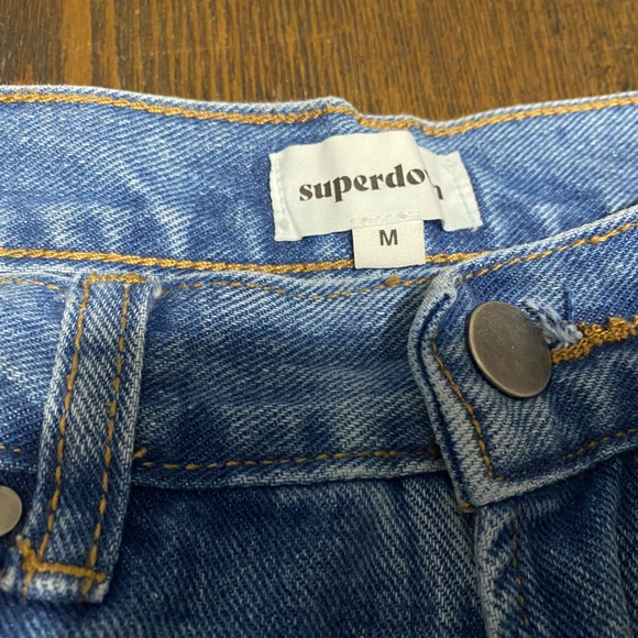 super down Ashley High Rise Jeans in Mid Blue Wash Size Medium - Picture 2 of 10